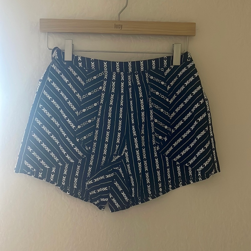 High waisted woven shorts
